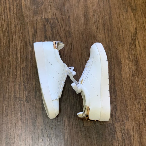 WHBM Kicks Animal- Trim Sneakers Ecru Sz 6 NWTs - Picture 8 of 13